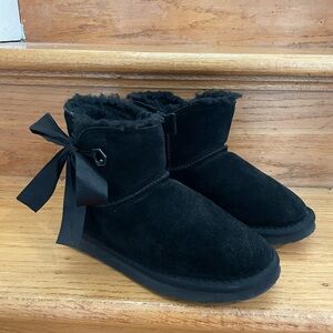 BearPaw Black Boots with Bow
